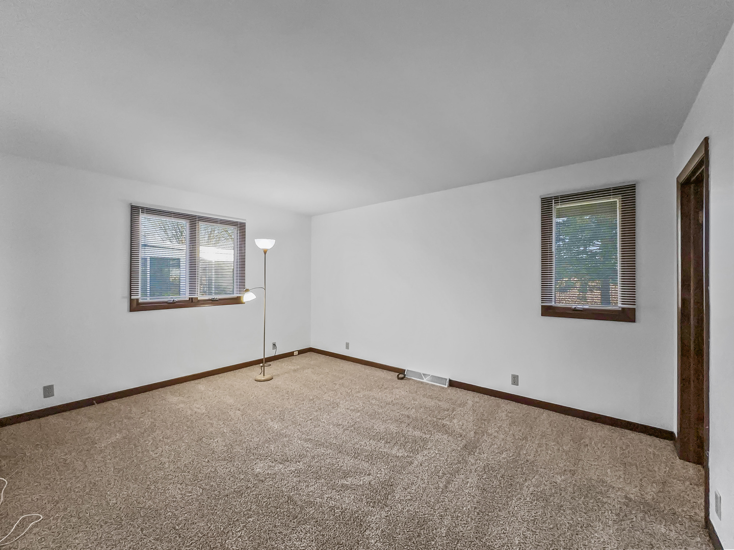 609 East Porter Avenue Watseka, IL 60970 - Photo 19 of 23