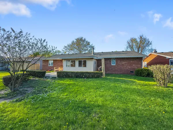 $191,000 | 609 East Porter Avenue, Watseka, IL 60970