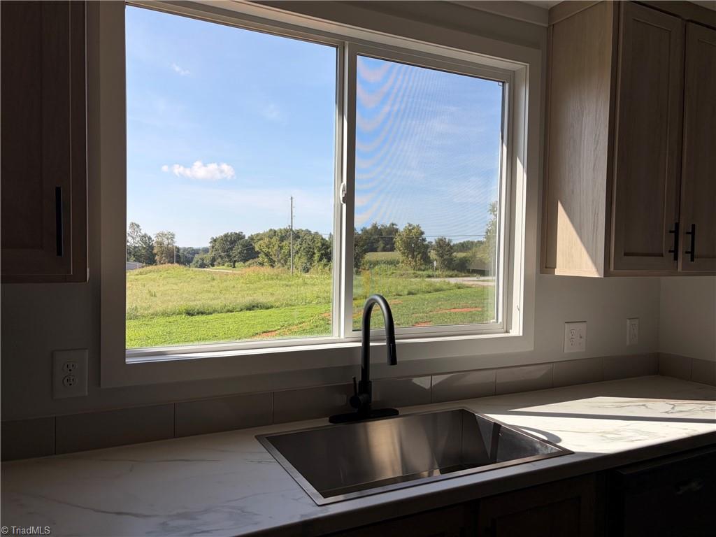 106 Luffman Road Ronda, NC 28670 - Photo 5 of 18 Gallery Image 5
