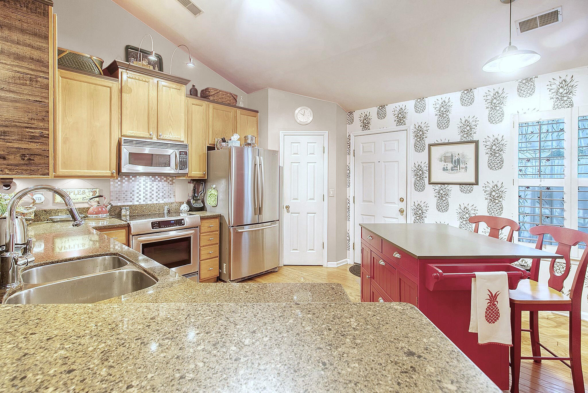 2102 Country Manor Drive Mount Pleasant, SC 29466 - Photo 14 of 34 Kitchen 4