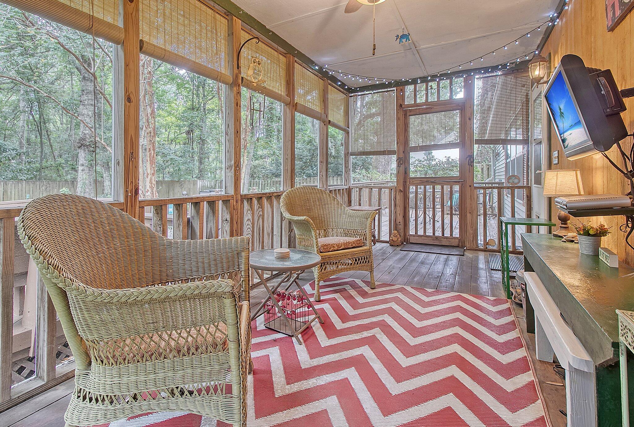2102 Country Manor Drive Mount Pleasant, SC 29466 - Photo 23 of 34 31-web-or-mls-CREM_2102 Country Manor Dr