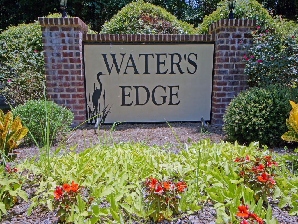 2102 Country Manor Drive Mount Pleasant, SC 29466 - Photo 28 of 34 18006152_24_7