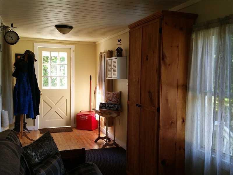 39 Lebanon Road Winterport, ME 04496 - Photo 3 of 19 Mudroom Entry