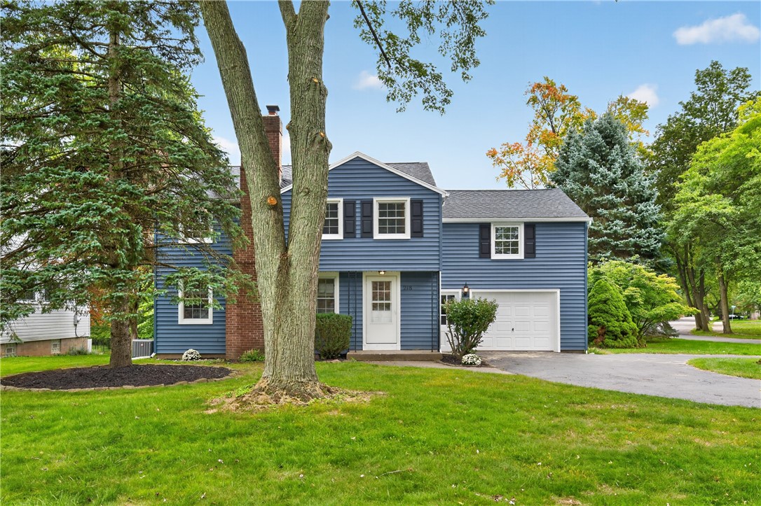 218 Rock Beach Road Irondequoit, NY 14617 - Photo 3 of 38 Gallery Image 3
