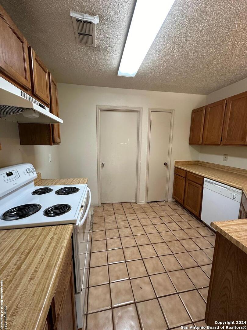 7515 Rimhurst San Antonio, TX 78250 - Photo 6 of 9 Gallery Image 6