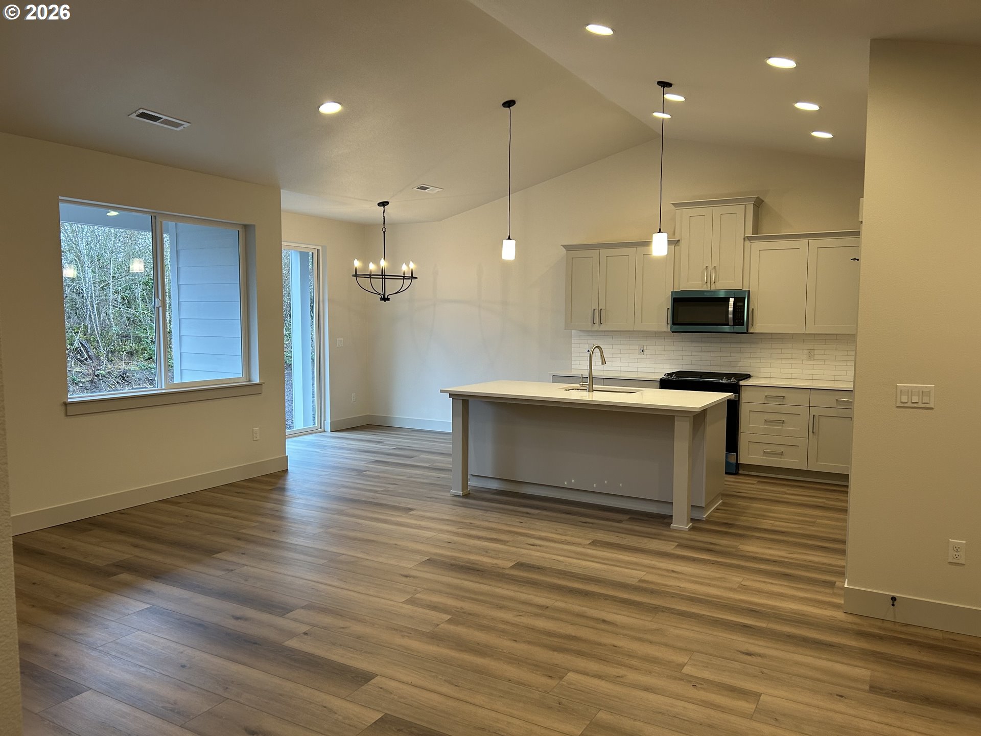 1121 Rachel Lane Molalla, OR 97038 - Photo 4 of 14