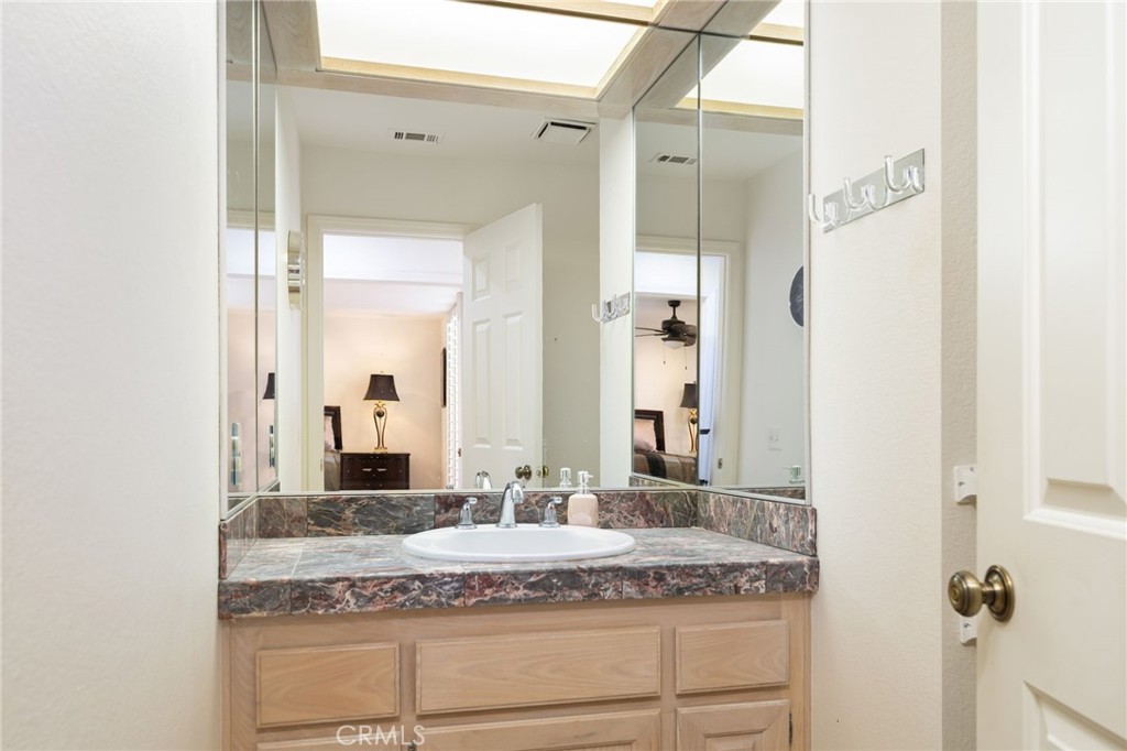 120 Old Ranch Road Palm Desert, CA 92211 - Photo 20 of 50 Powder Room