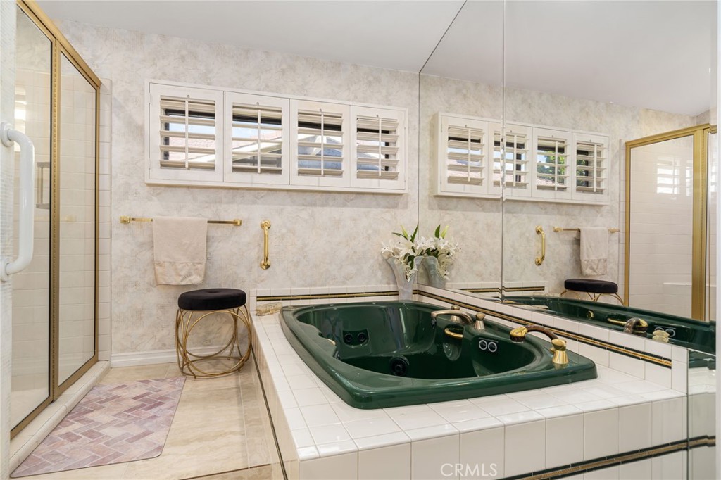 120 Old Ranch Road Palm Desert, CA 92211 - Photo 27 of 50 Primary Ensuite