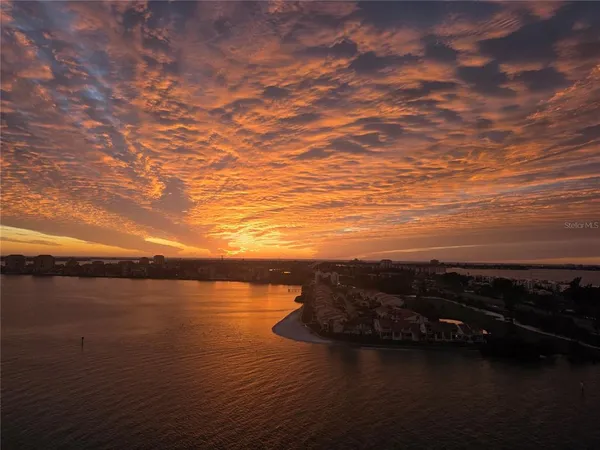 $3,000 | 5200 Brittany Drive South, Unit 1510, St. Petersburg, FL 33715