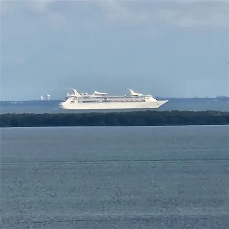 $3,000 | 5200 Brittany Drive South, Unit 1510, St. Petersburg, FL 33715