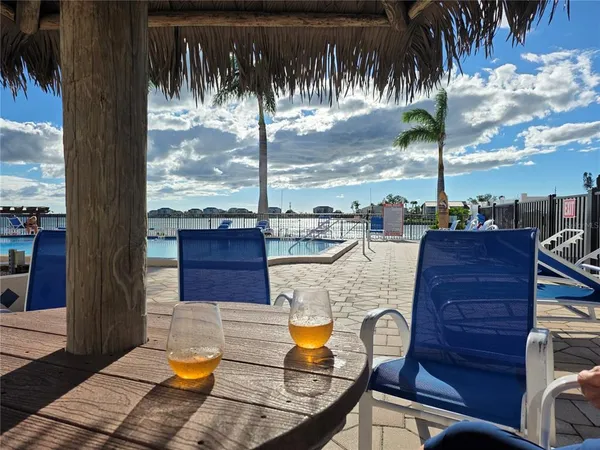 $3,000 | 5200 Brittany Drive South, Unit 1510, St. Petersburg, FL 33715