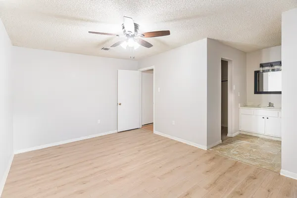 $1,800 | 2135 Whiteback Drive, Houston, TX 77084