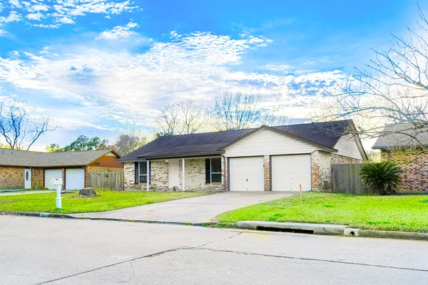 $1,800 | 2135 Whiteback Drive, Houston, TX 77084