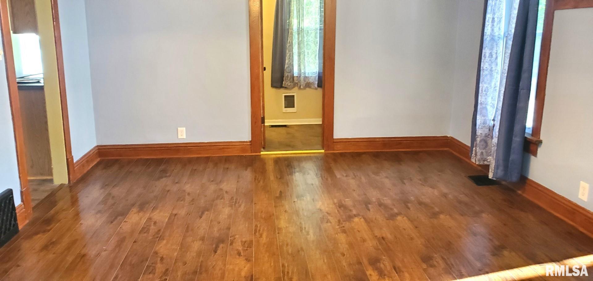 287 West Walnut Street Canton, IL 61520 - Photo 13 of 49