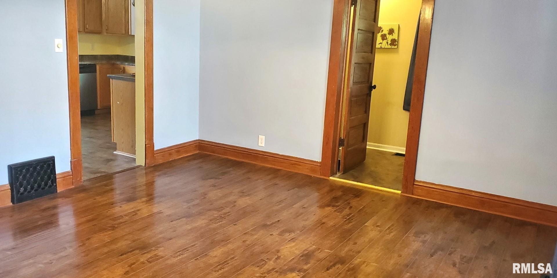 287 West Walnut Street Canton, IL 61520 - Photo 15 of 49