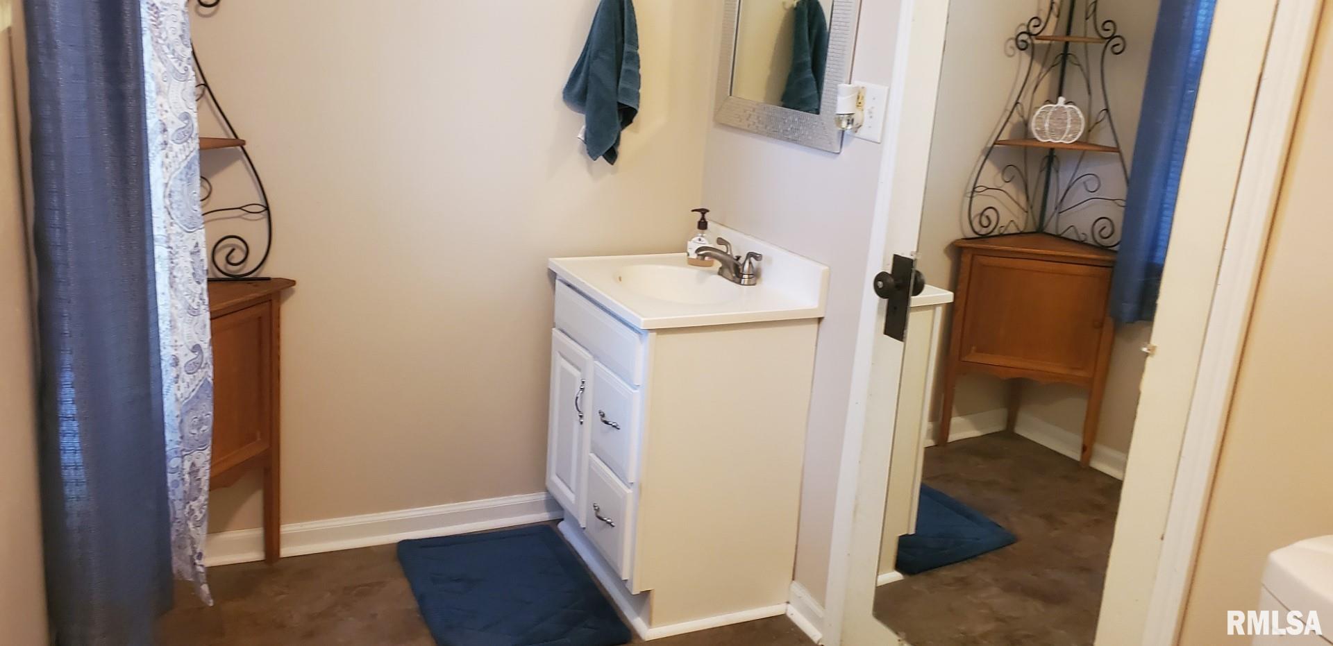 287 West Walnut Street Canton, IL 61520 - Photo 22 of 49