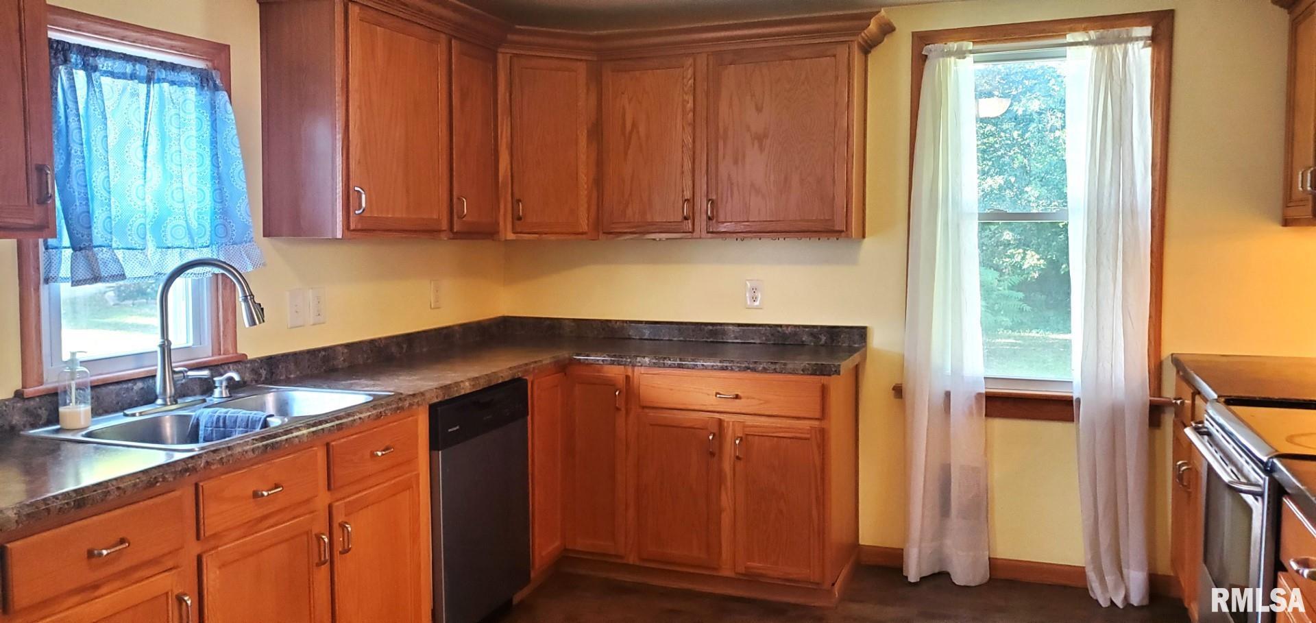 287 West Walnut Street Canton, IL 61520 - Photo 26 of 49