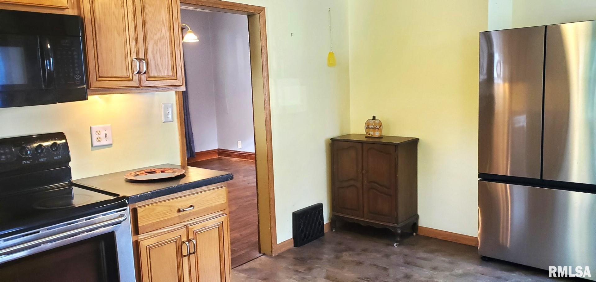 287 West Walnut Street Canton, IL 61520 - Photo 29 of 49