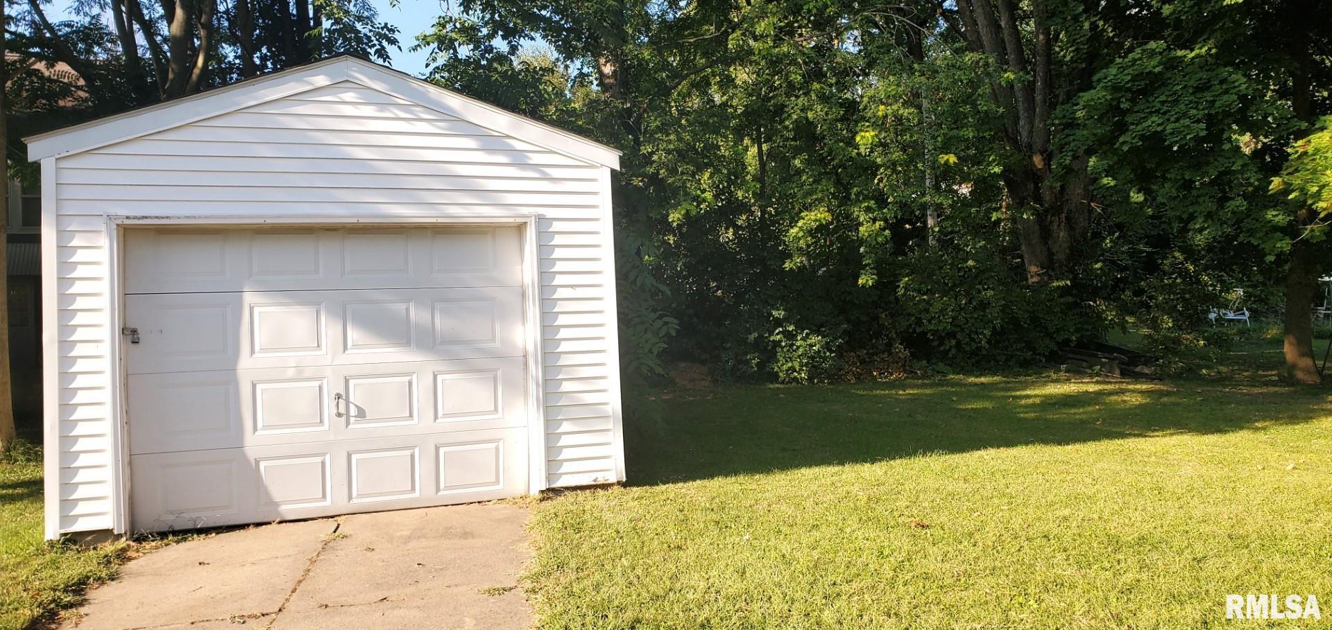 287 West Walnut Street Canton, IL 61520 - Photo 48 of 49