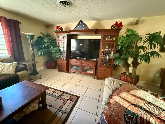 $865,000 | 1009 Northeast 18th Street, Belle Glade, FL 33430