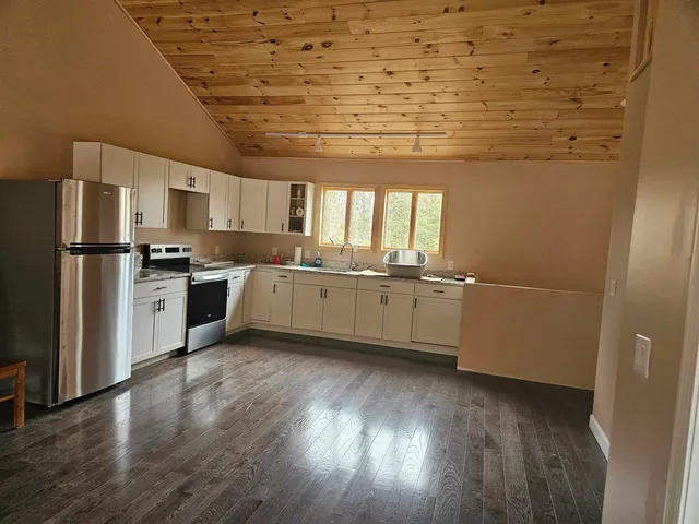 $2,600 | 146 Ellsworth Hill Road, Unit A, Campton, NH 03223