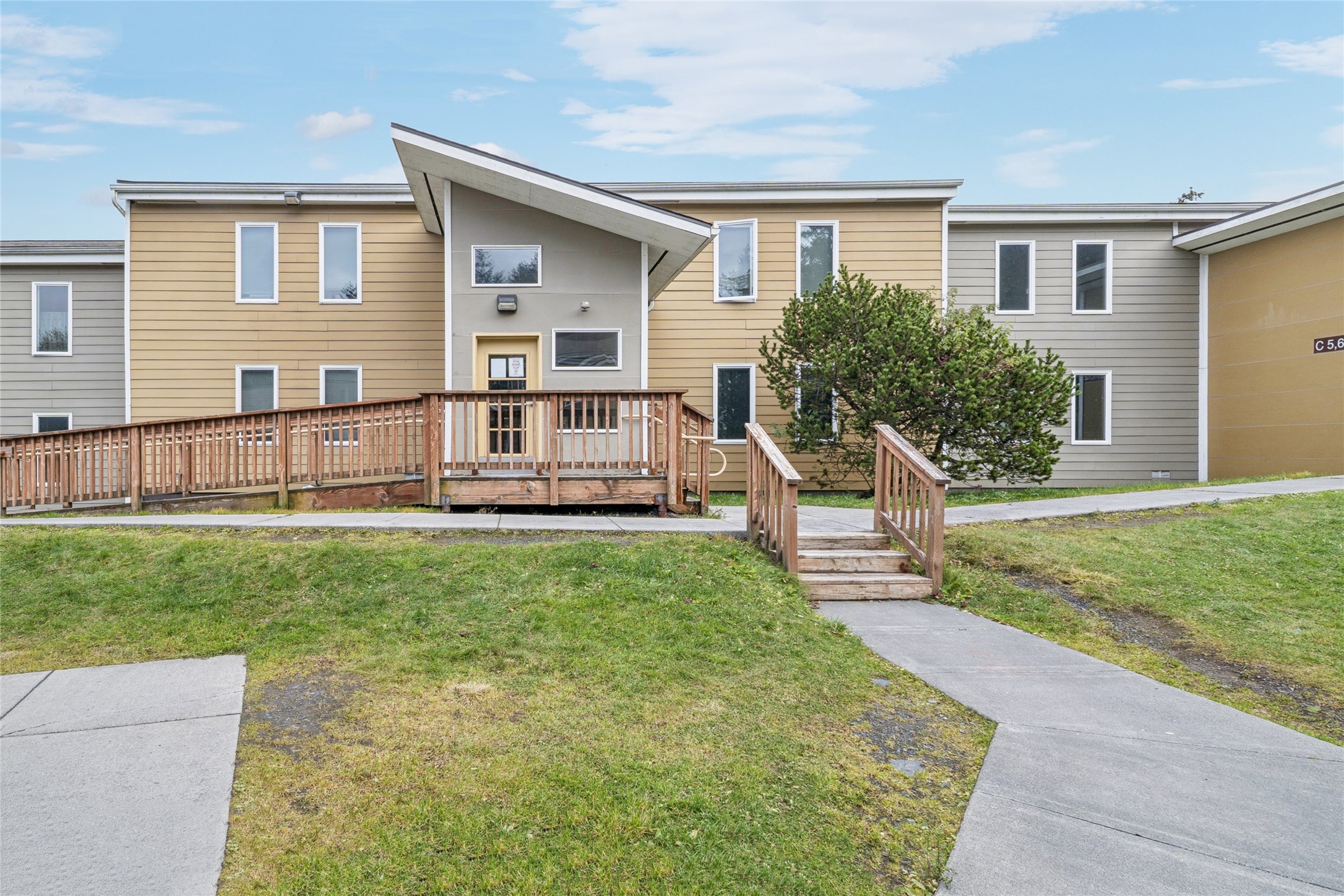 2610 Mill Bay Road Other, AK 99615 - Photo 44 of 50 a front view of house with yard and green space