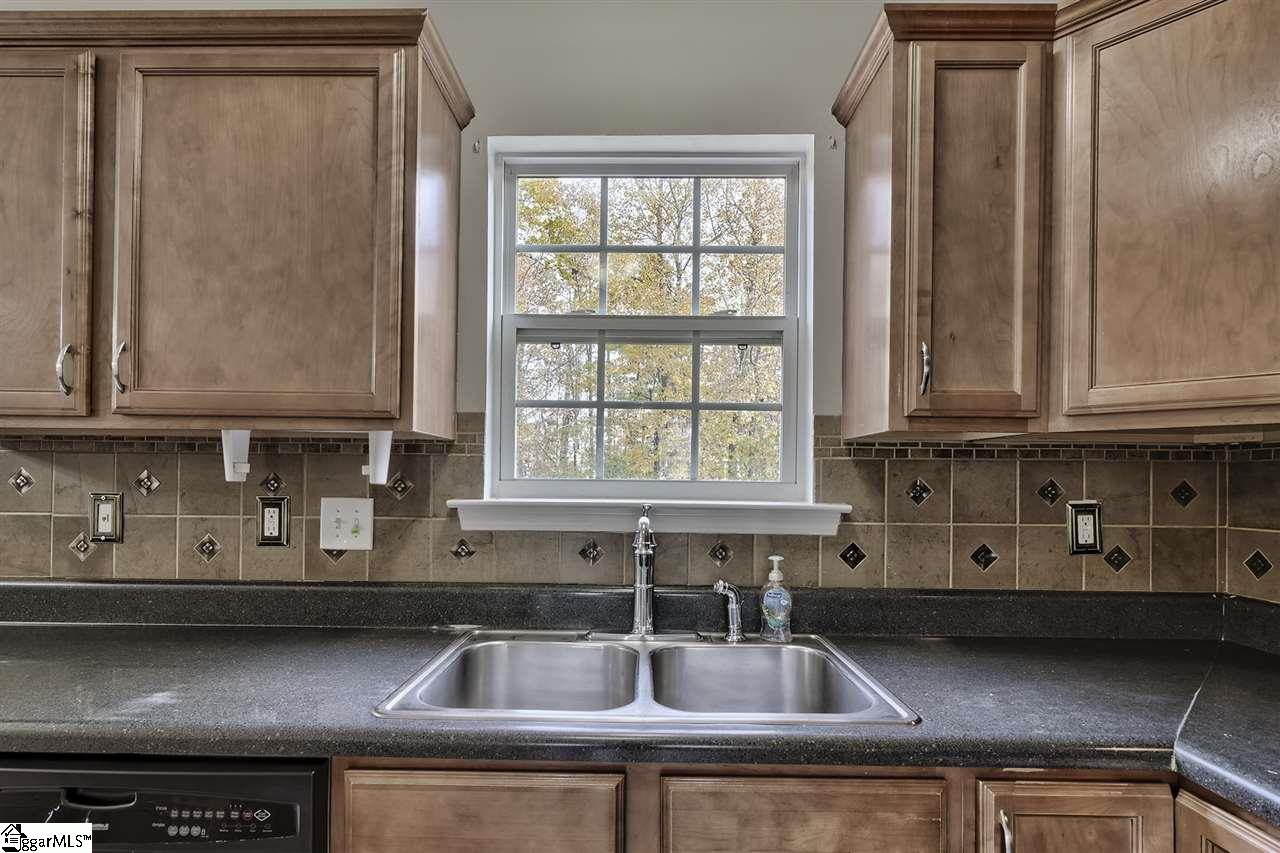 45 Tigris Way Greenville, SC 29607 - Photo 3 of 33 Gallery Image 3