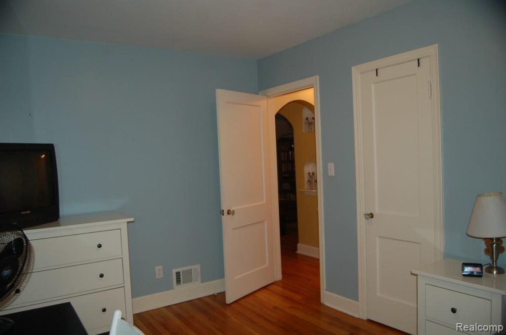 311 Wilcox Street Rochester, MI 48307 - Photo 19 of 44 DSC_0149.jpg