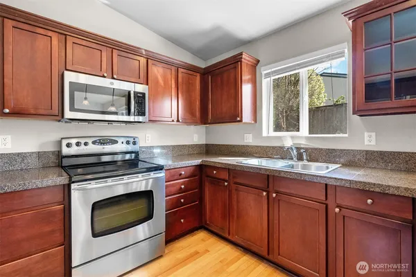 $359,950 | 4359 Roxanna Loop Southeast, Lacey, WA 98503