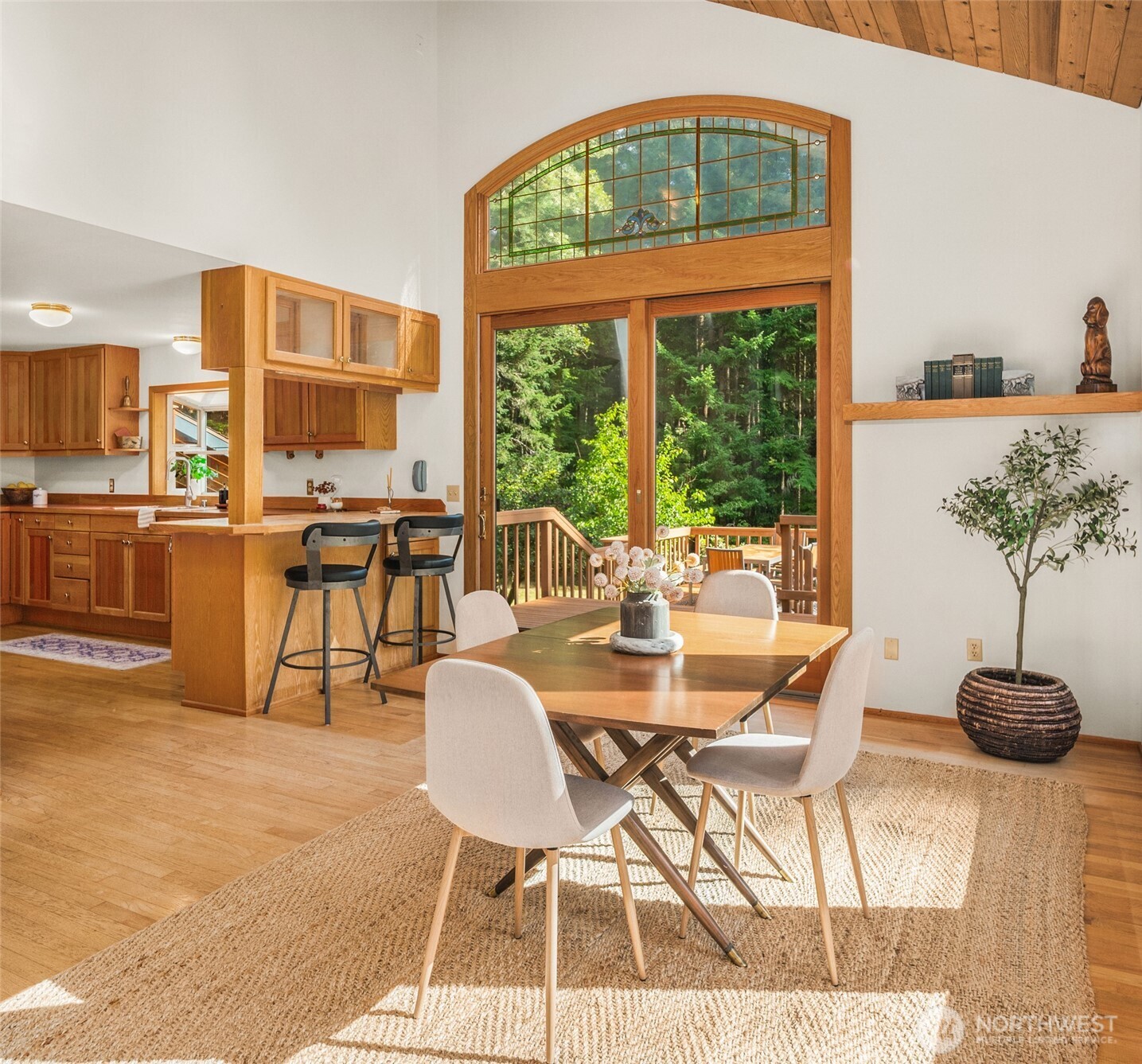 20506 Old Mill Road Southwest Vashon, WA 98070 - Photo 16 of 40 Gallery Image 16