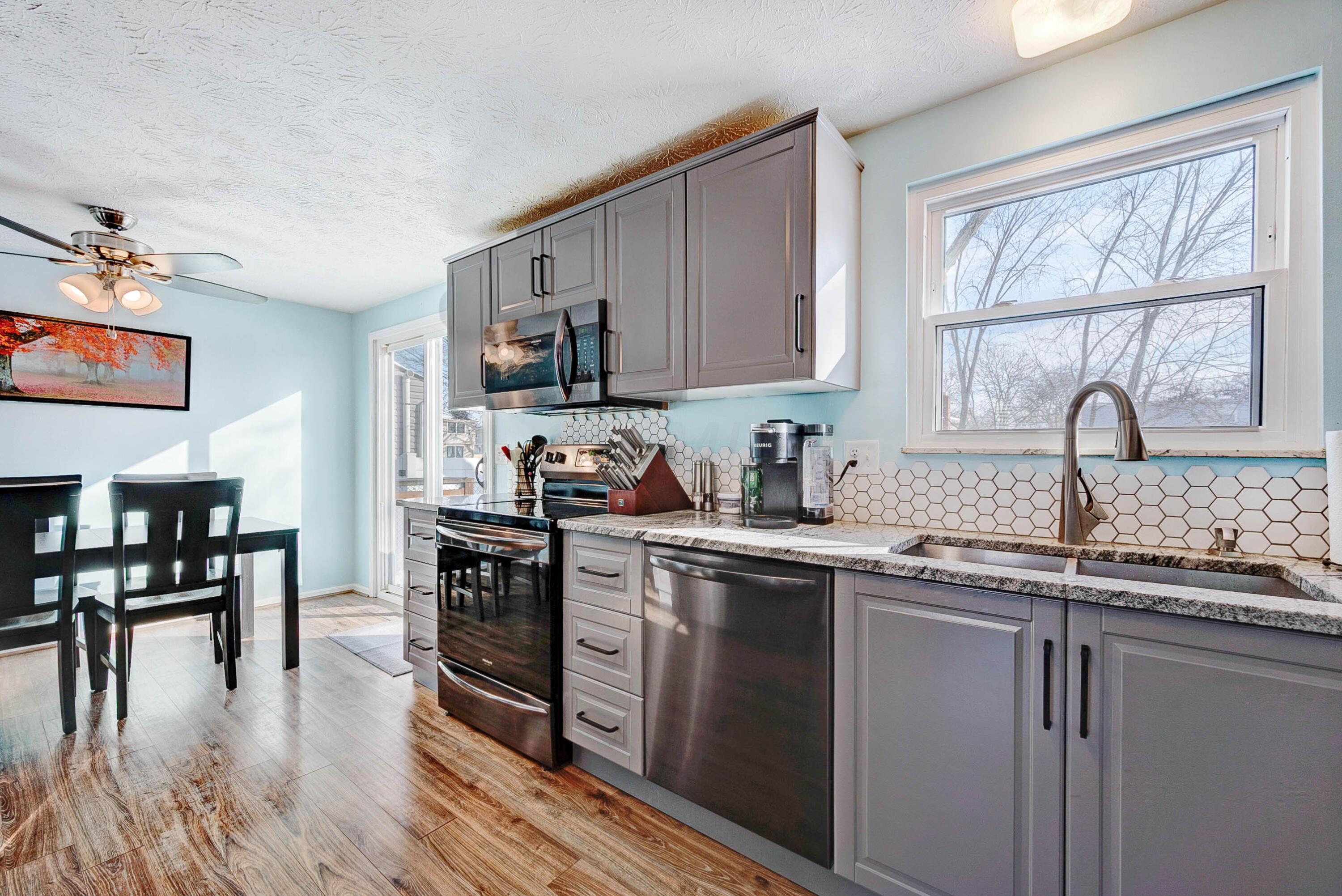 8754 Ripton Drive Powell, OH 43065 - Photo 16 of 53 AMAZING kitchen!!