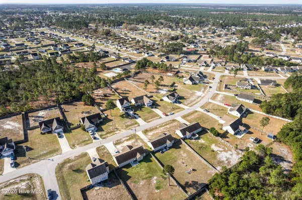 $245,000 | 211 Lockwood Court, Hubert, NC 28539