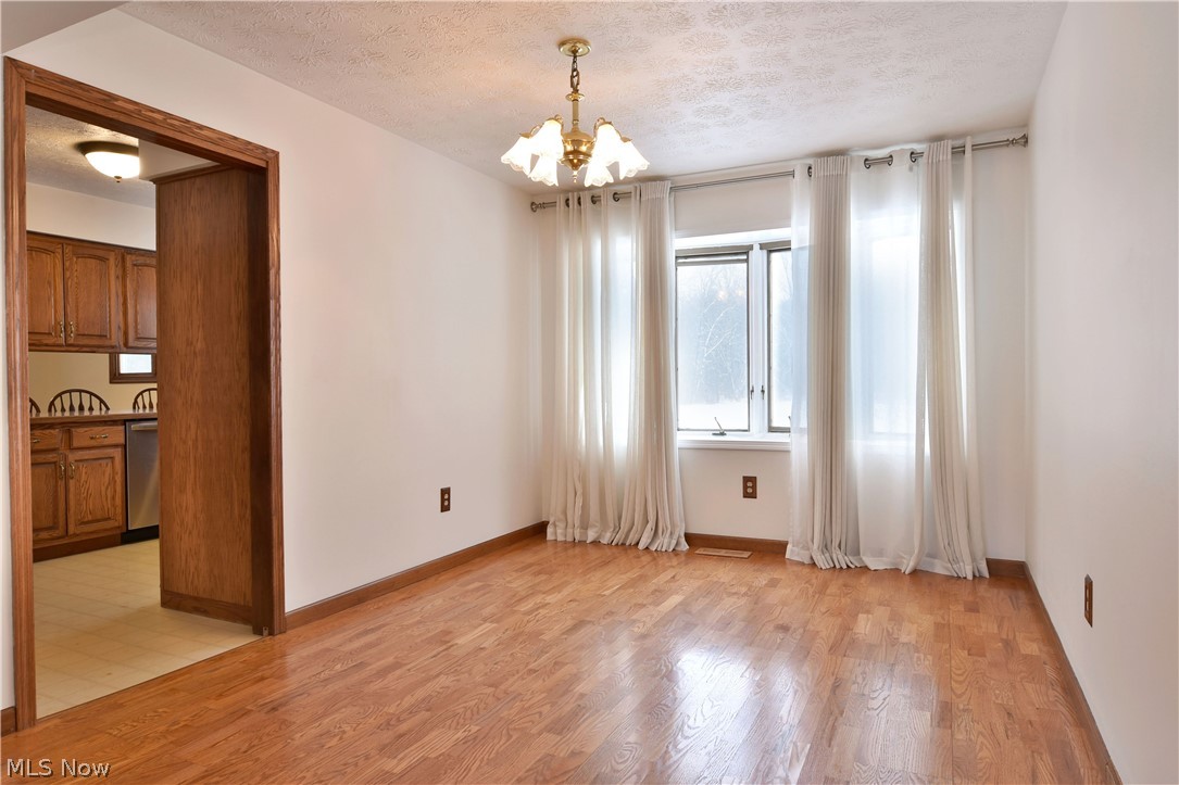 6090 Downs Road Northwest Warren, OH 44481 - Photo 10 of 35 Gallery Image 10