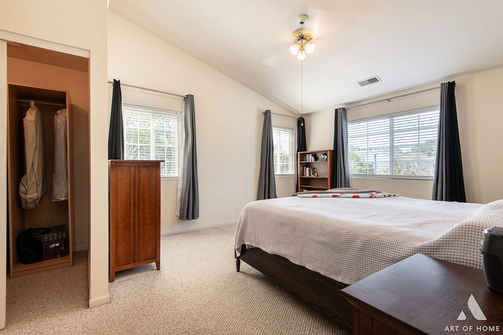 169 Braxton Lane Aurora, IL 60504 - Photo 17 of 26 a bedroom with a bed and a dresser