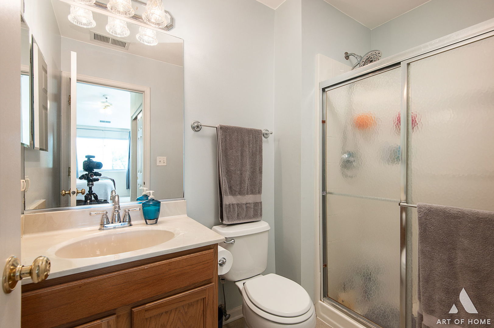 169 Braxton Lane Aurora, IL 60504 - Photo 23 of 26 a bathroom with a sink toilet and shower