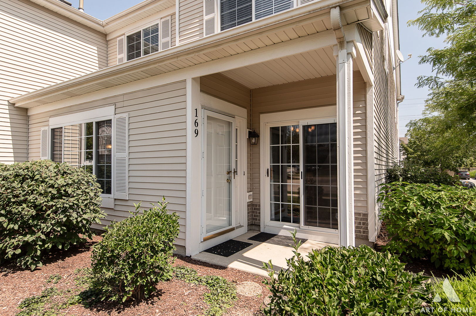 169 Braxton Lane Aurora, IL 60504 - Photo 3 of 26 front view of a house