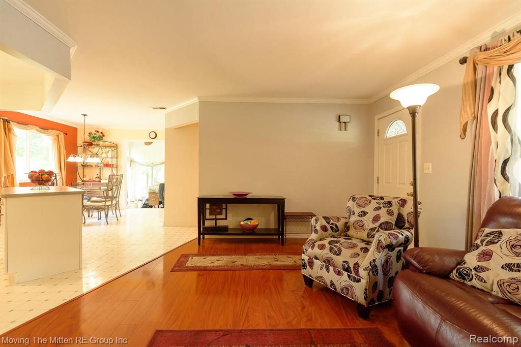 7301 Edwards Road Belleville, MI 48111 - Photo 3 of 44