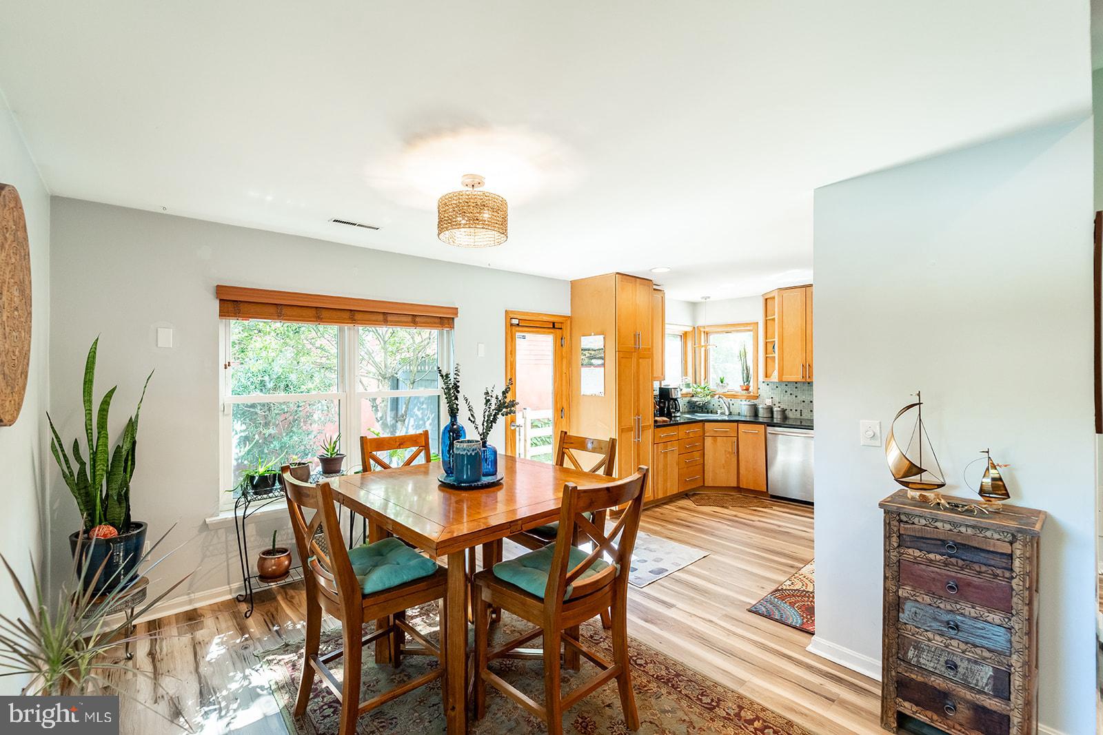 1017 Timber Creek Drive Annapolis, MD 21403 - Photo 4 of 33 Dining Room overlooking Kitchen