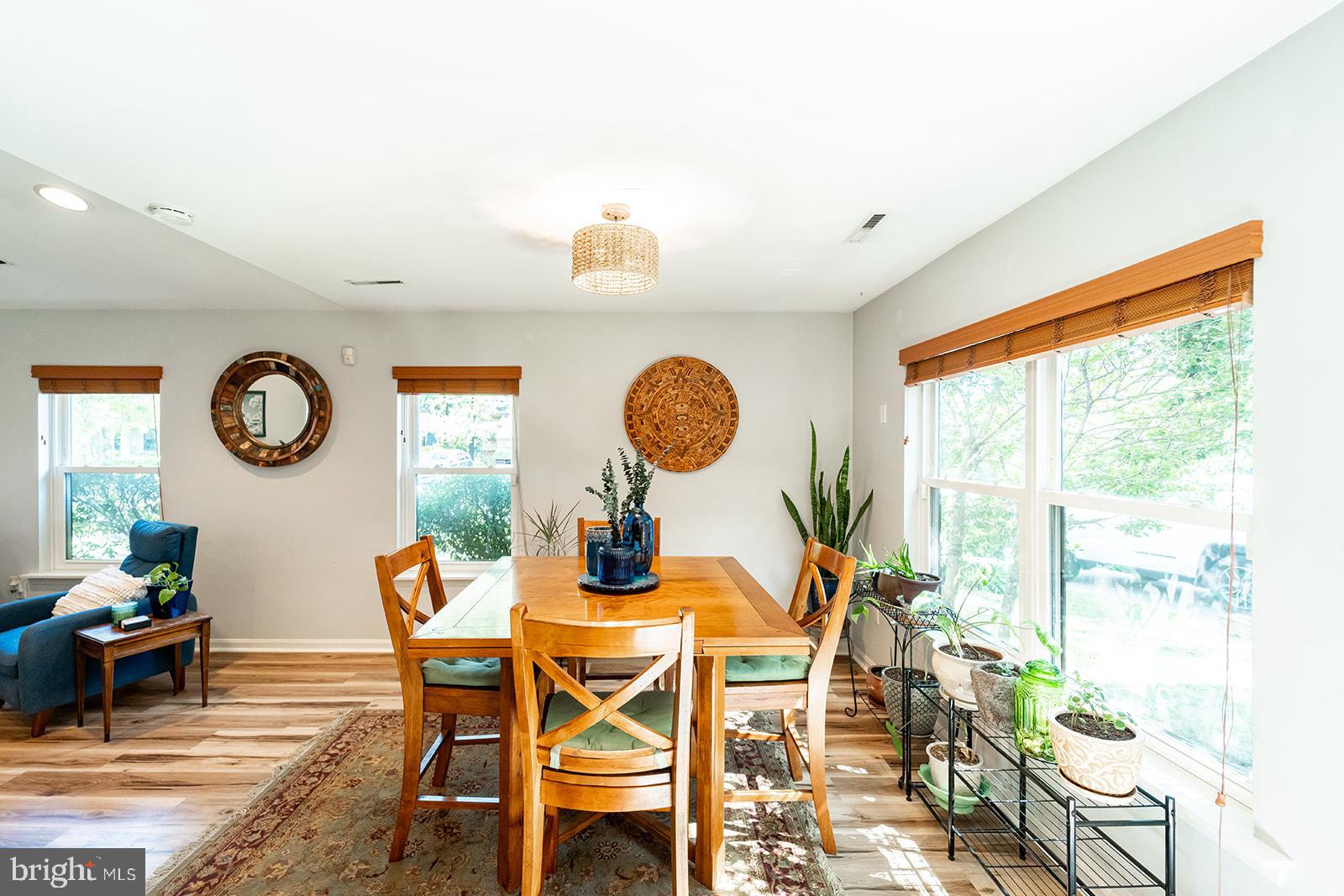 1017 Timber Creek Drive Annapolis, MD 21403 - Photo 6 of 33 Dining Room