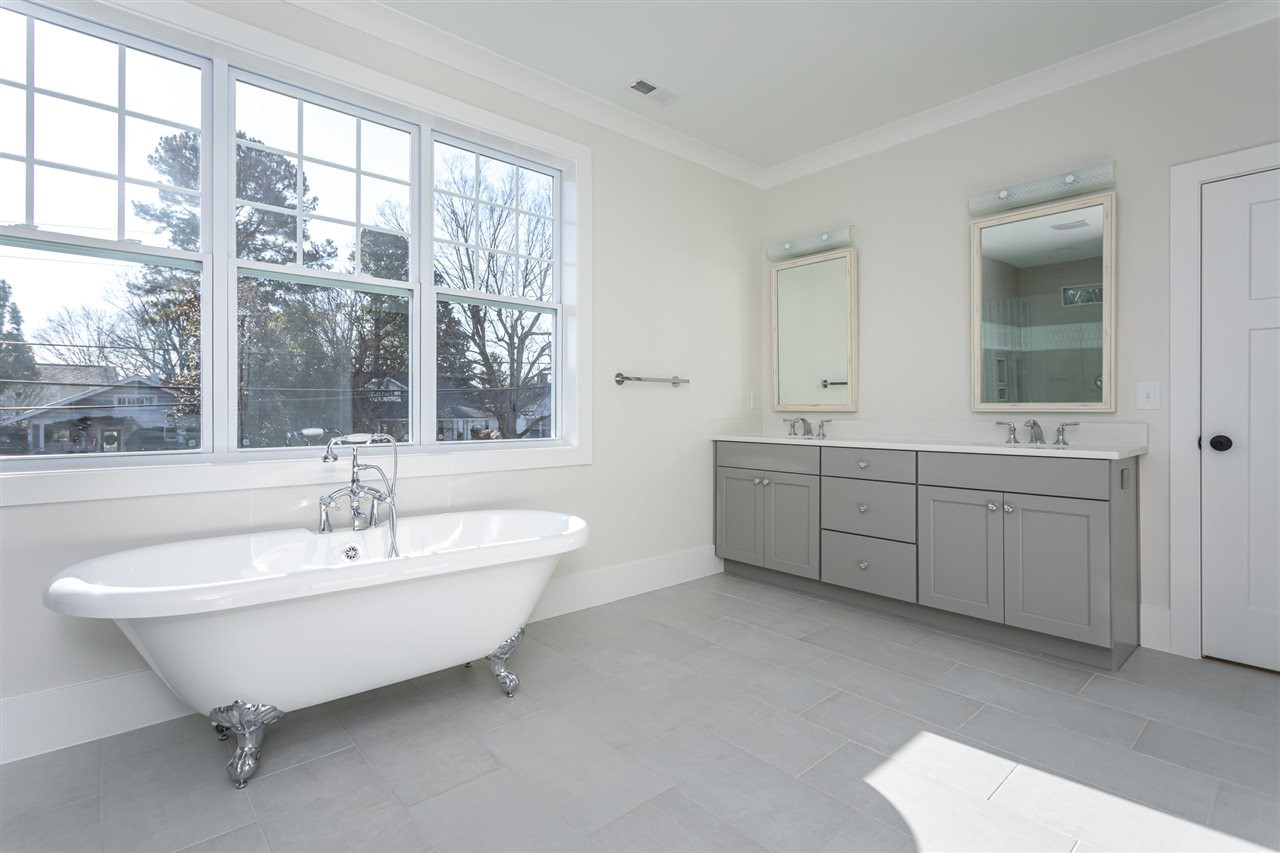 102 West Whitaker Mill Road Raleigh, NC 27608 - Photo 18 of 24 Photo 18