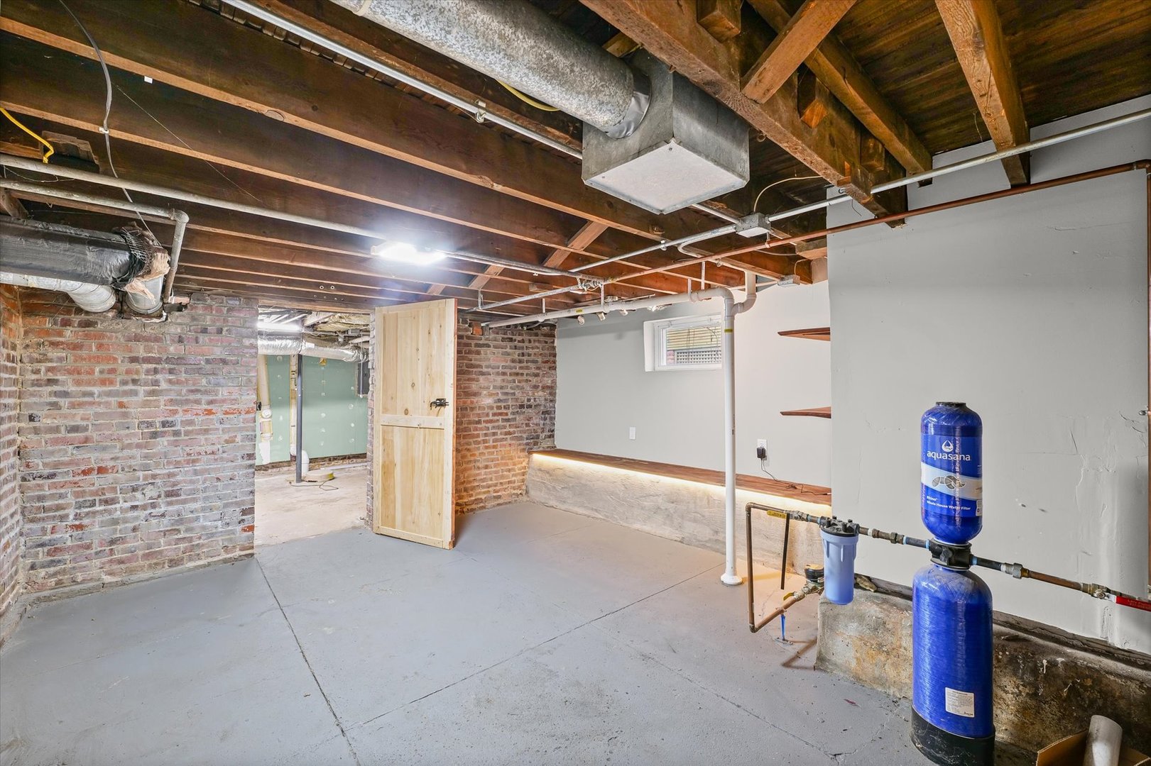 407 West High Street Urbana, IL 61801 - Photo 26 of 28 a view of a room with gym equipment