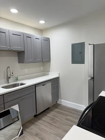 $1,775 | 168 Wales Street, Unit 1, Abington, MA 02351