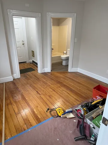 $1,800 | 68 Wales Street, Unit 1, Abington, MA 02351