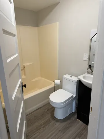 $1,800 | 68 Wales Street, Unit 1, Abington, MA 02351