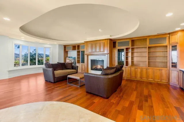 $2,880,000 | 12131 View Pointe Row, San Diego, CA 92128