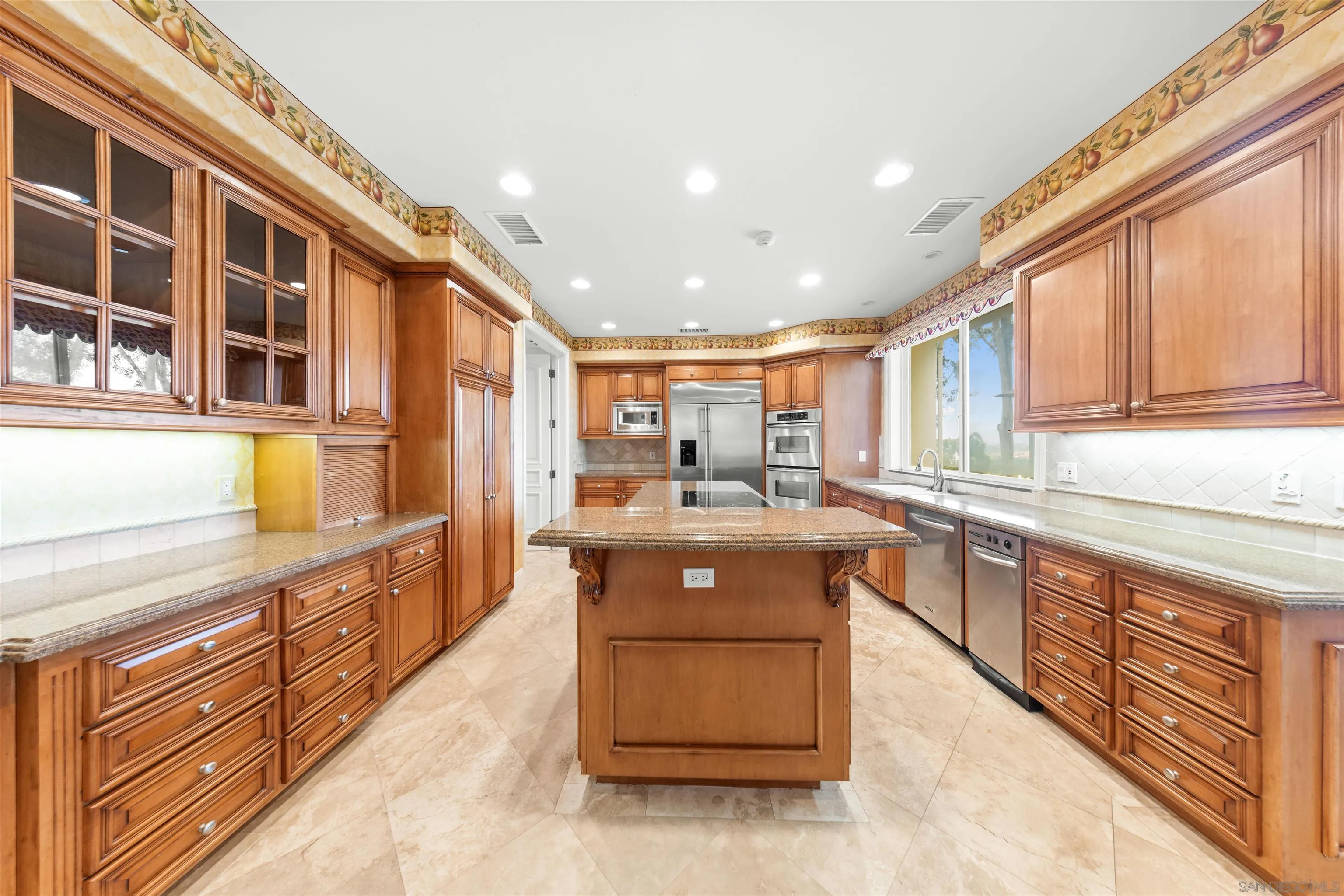 12131 View Pointe Row San Diego, CA 92128 - Photo 20 of 56