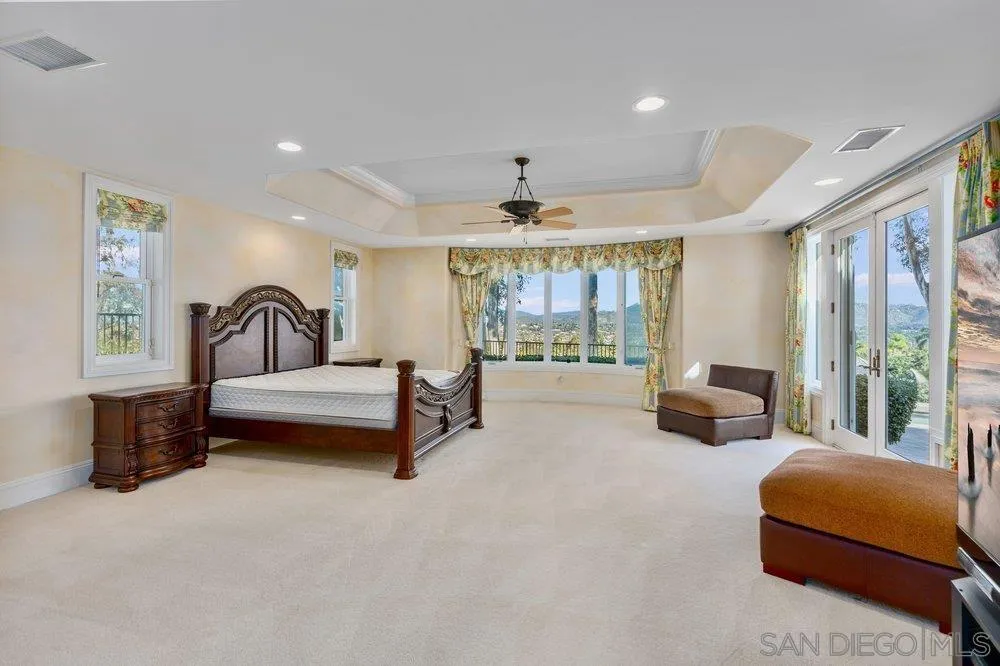 12131 View Pointe Row San Diego, CA 92128 - Photo 22 of 34