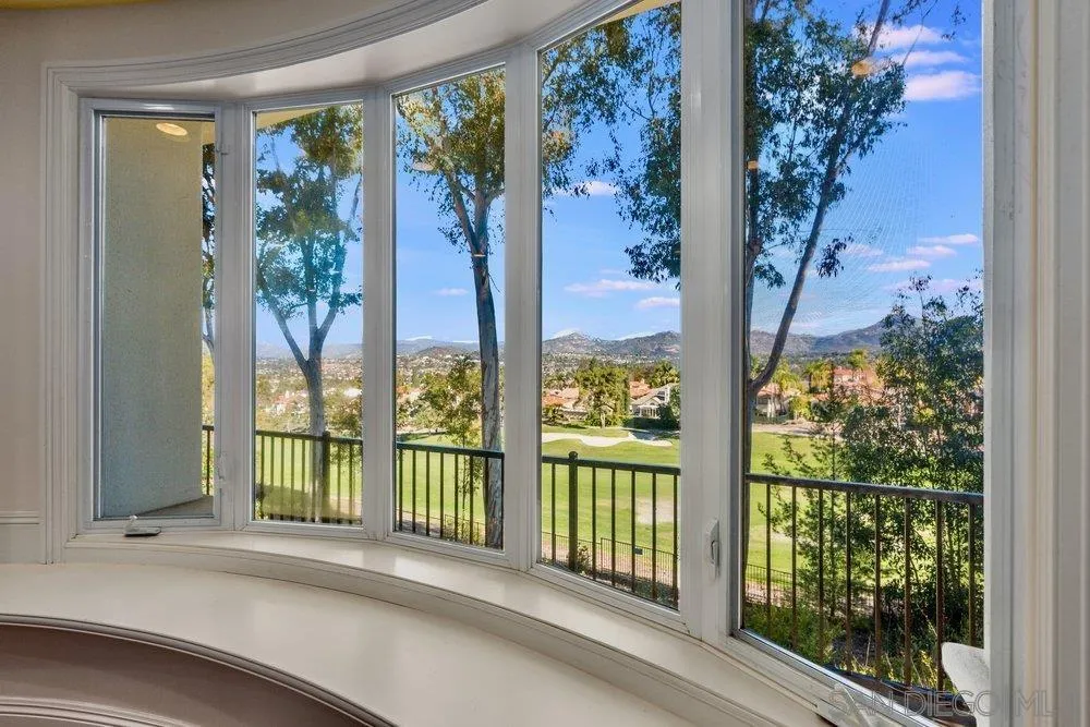 12131 View Pointe Row San Diego, CA 92128 - Photo 23 of 34