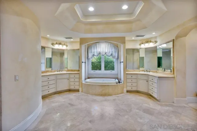 $2,880,000 | 12131 View Pointe Row, San Diego, CA 92128