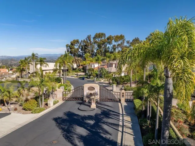 $2,880,000 | 12131 View Pointe Row, San Diego, CA 92128